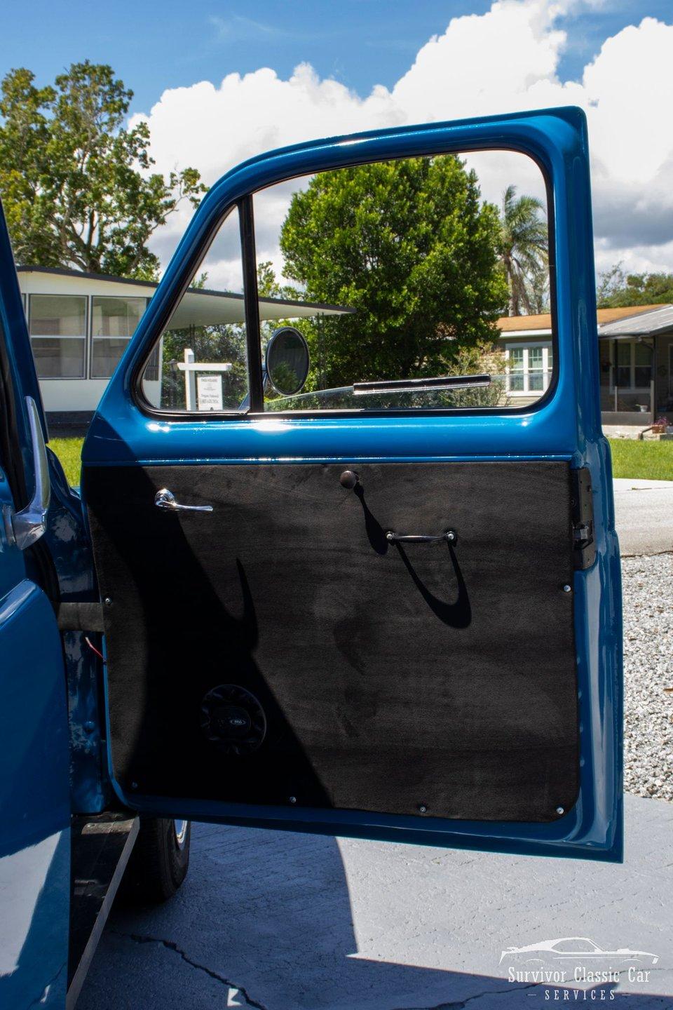 1965 Austin Taxi Cab FX4