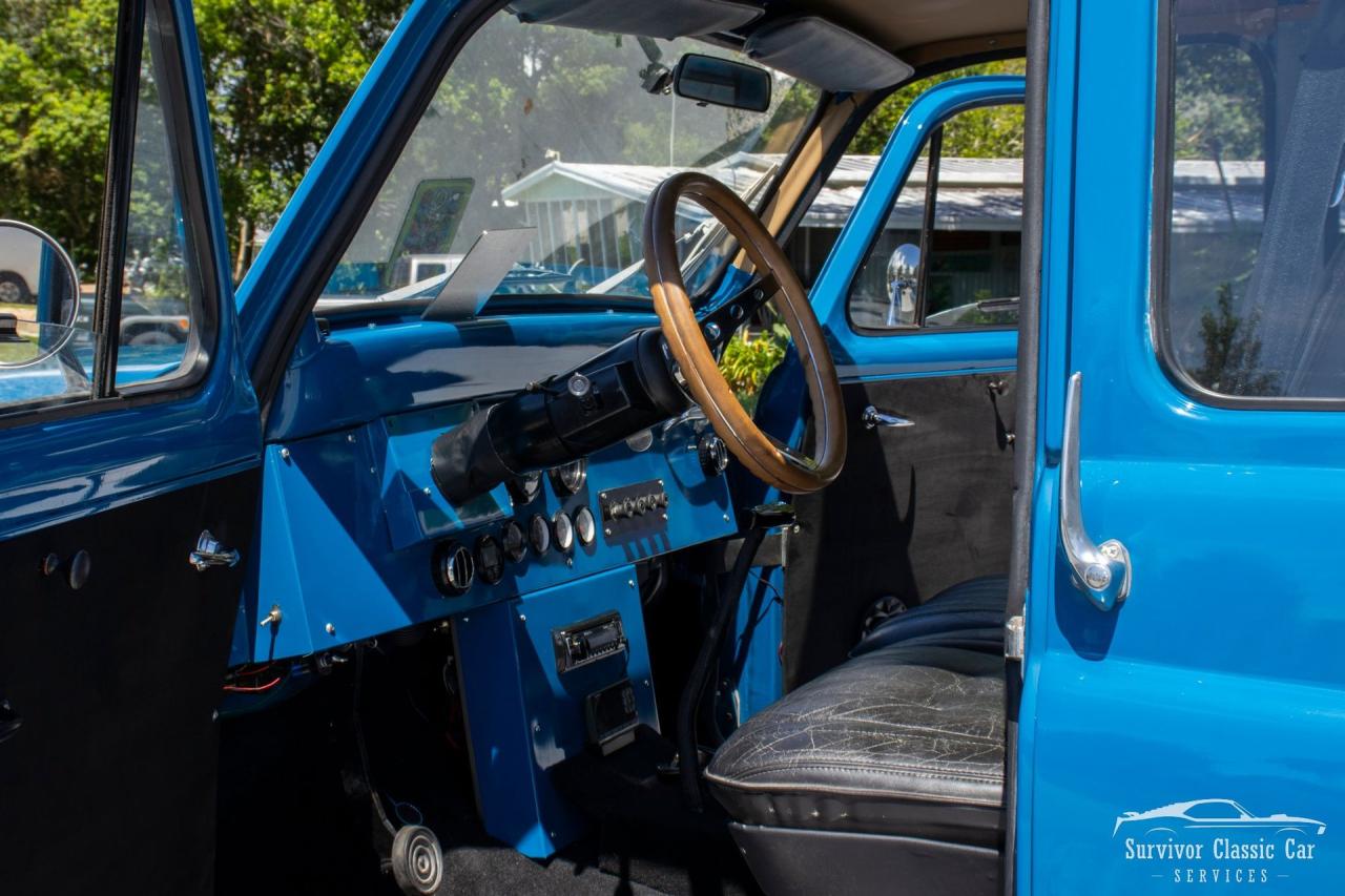 1965 Austin Taxi Cab FX4
