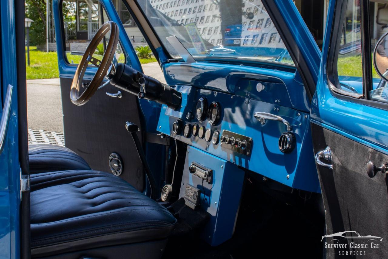 1965 Austin Taxi Cab FX4