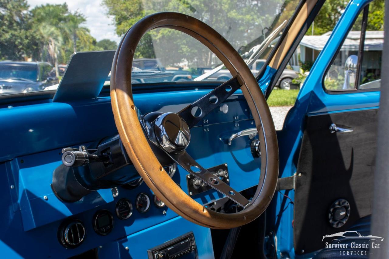 1965 Austin Taxi Cab FX4