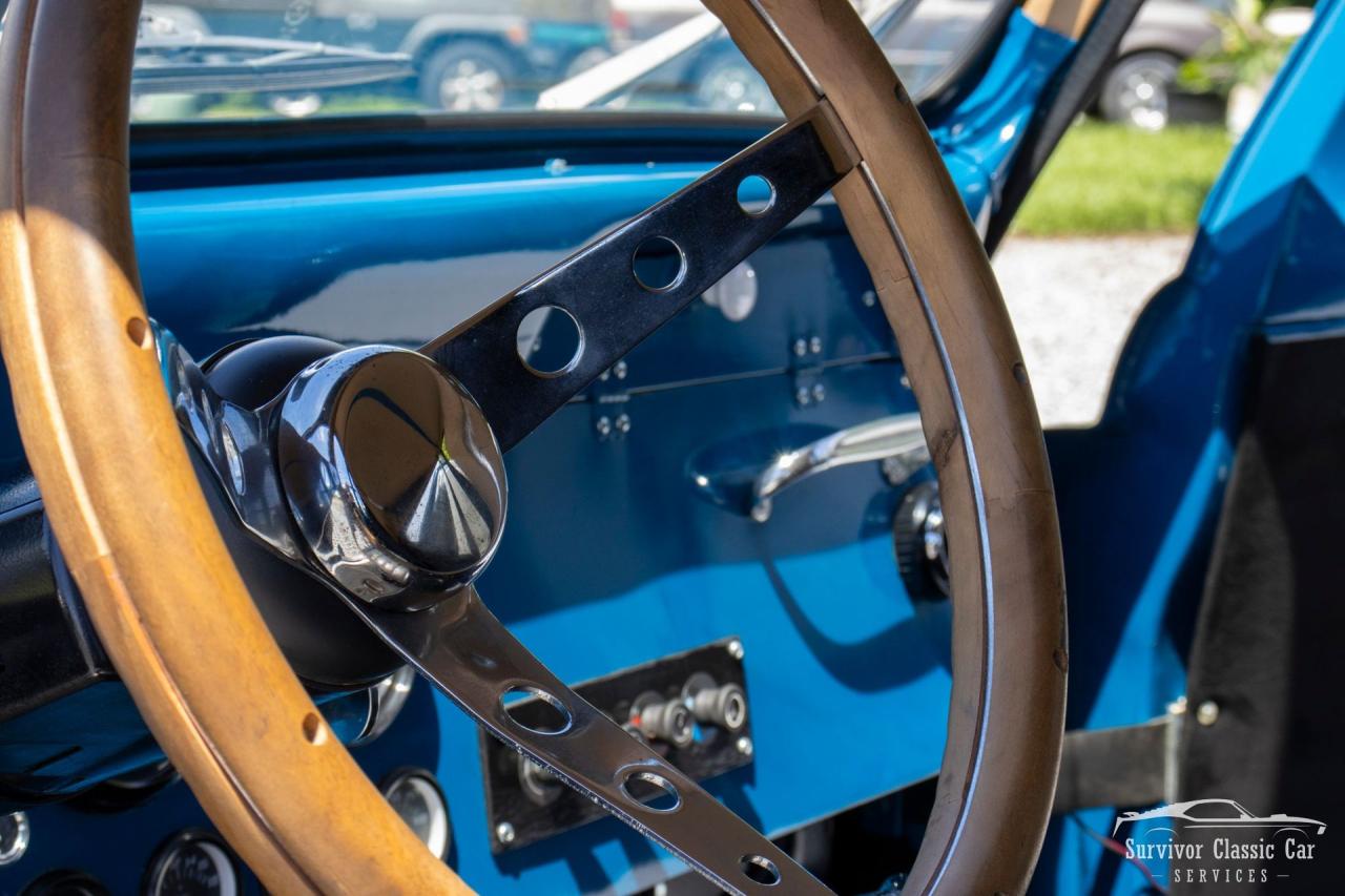 1965 Austin Taxi Cab FX4