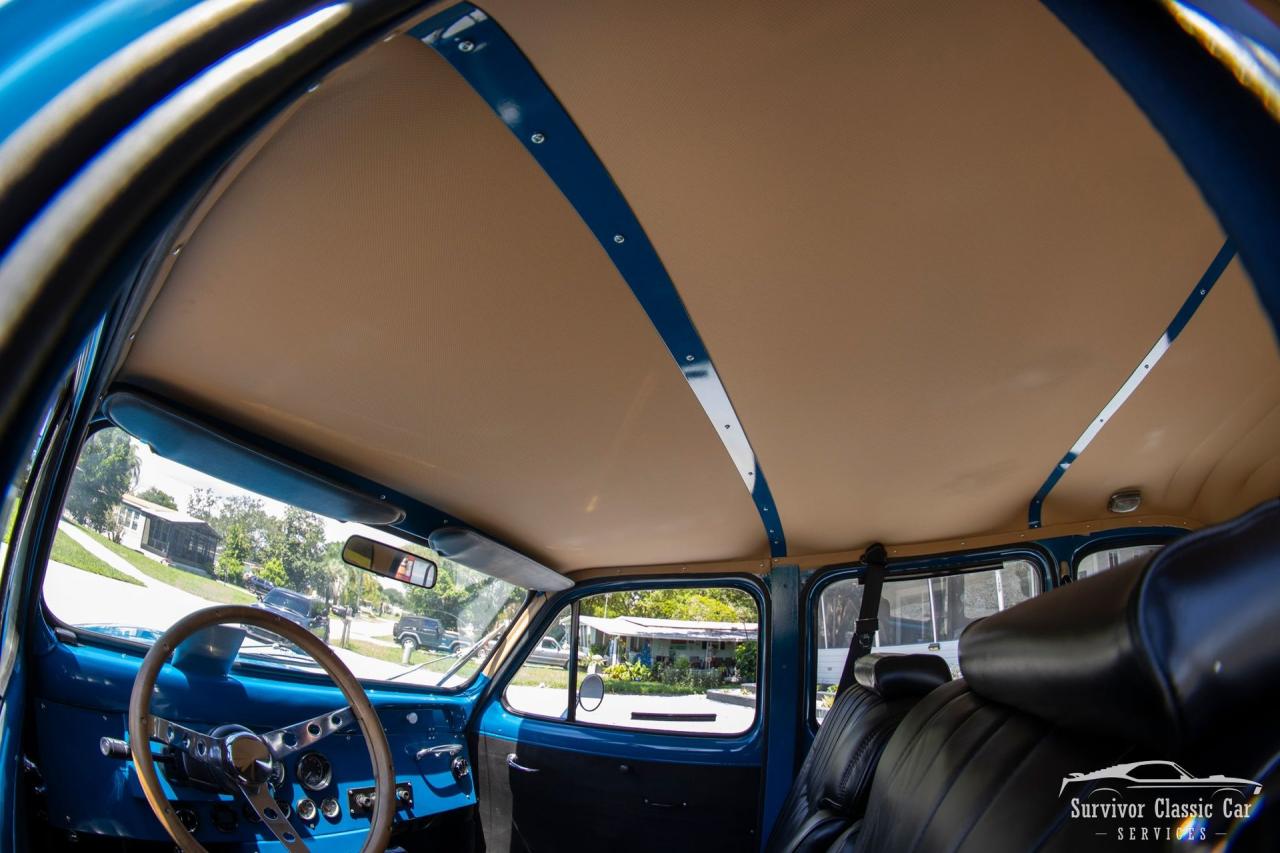 1965 Austin Taxi Cab FX4