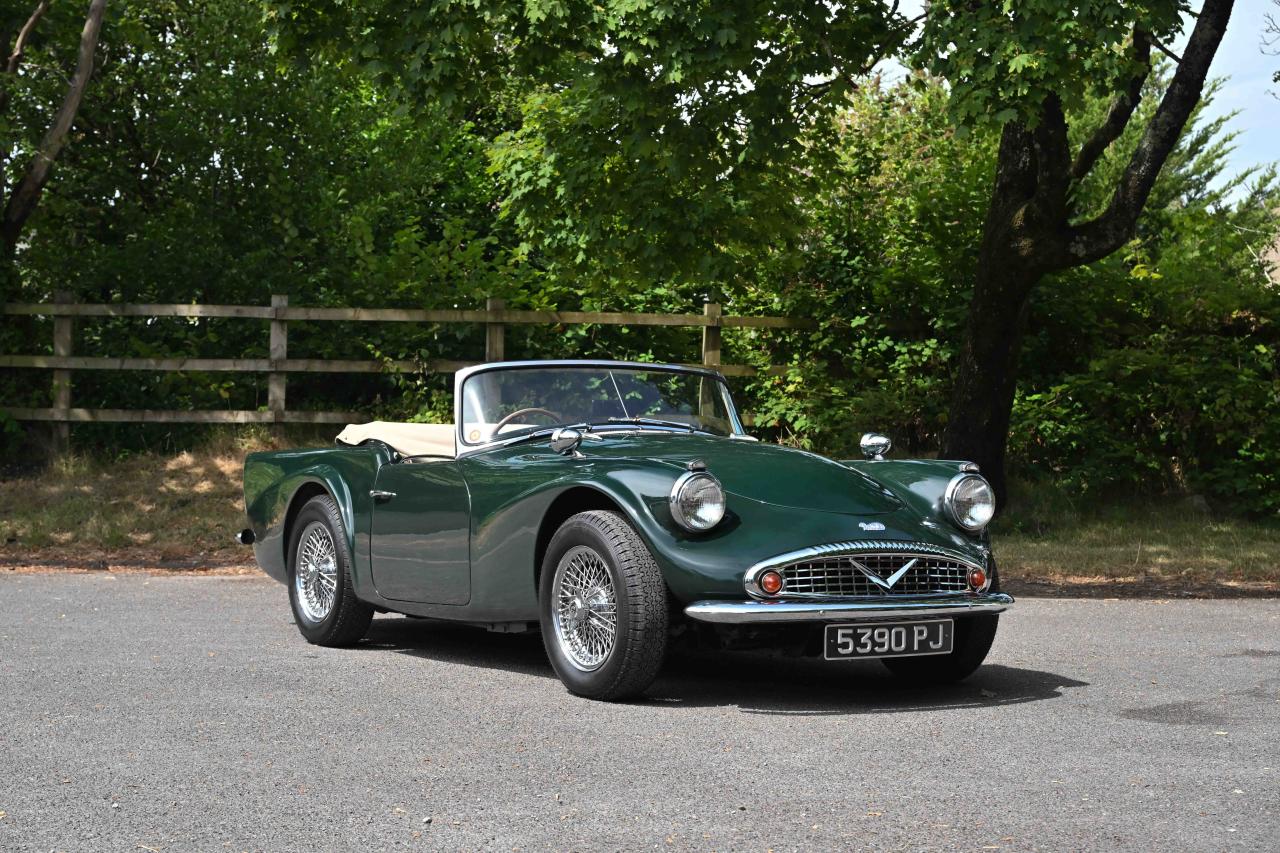 1963 Daimler SP250 Dart