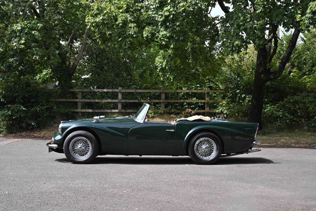 1963 Daimler SP250 Dart