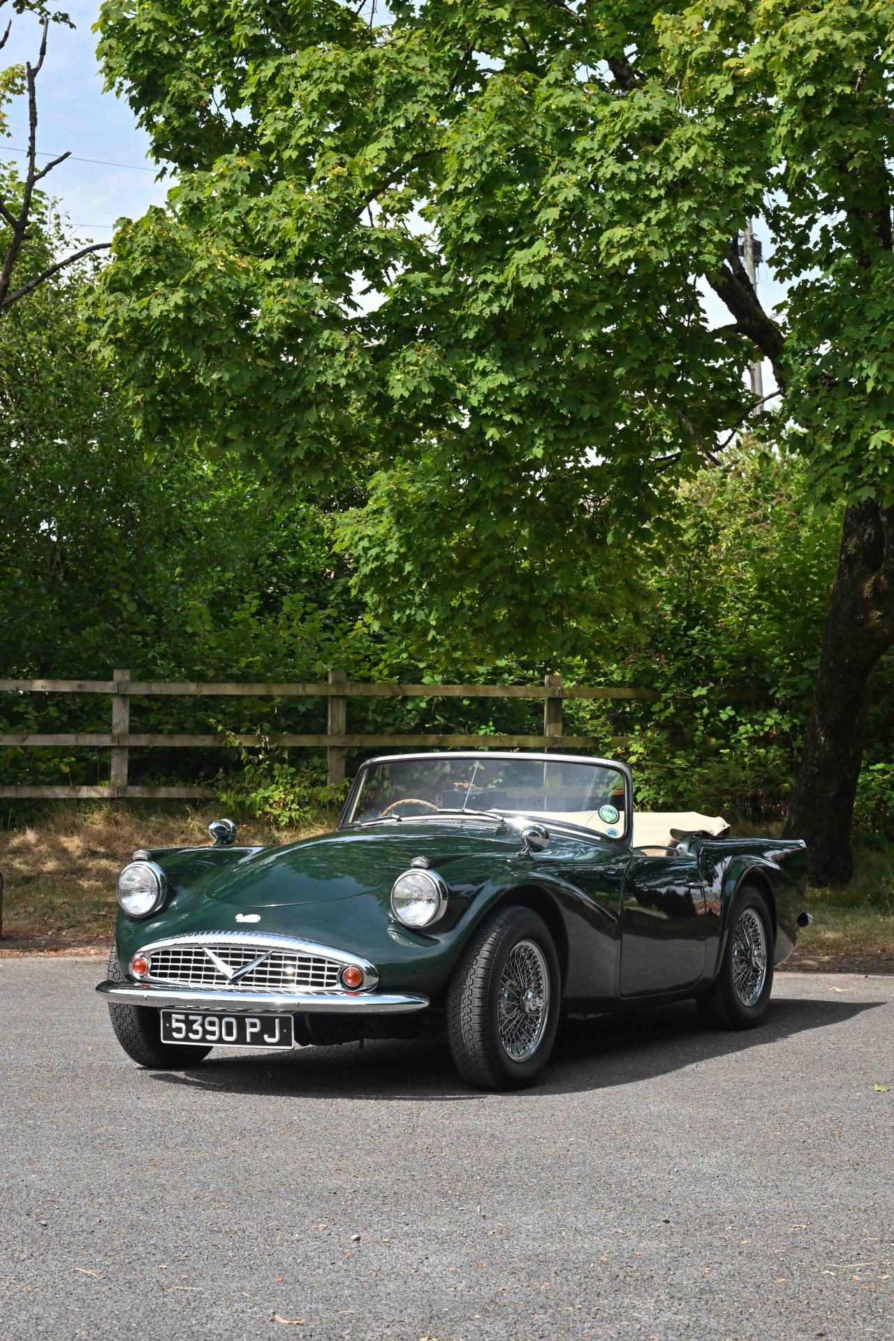1963 Daimler SP250 Dart