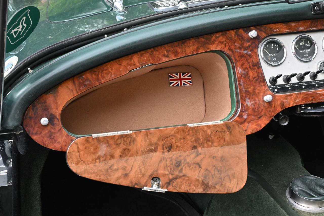 1963 Daimler SP250 Dart