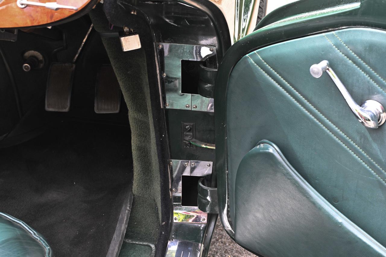 1963 Daimler SP250 Dart