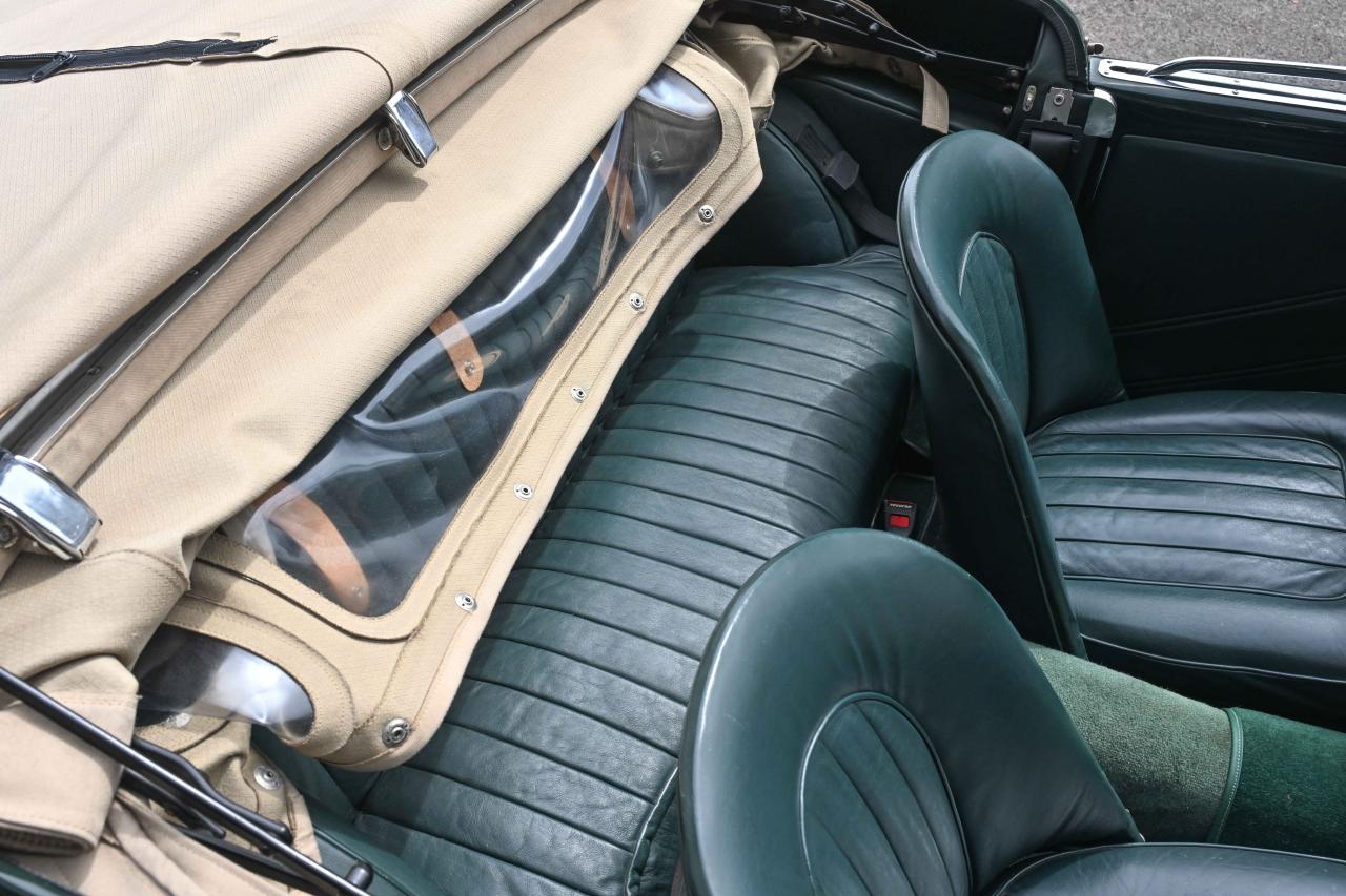 1963 Daimler SP250 Dart