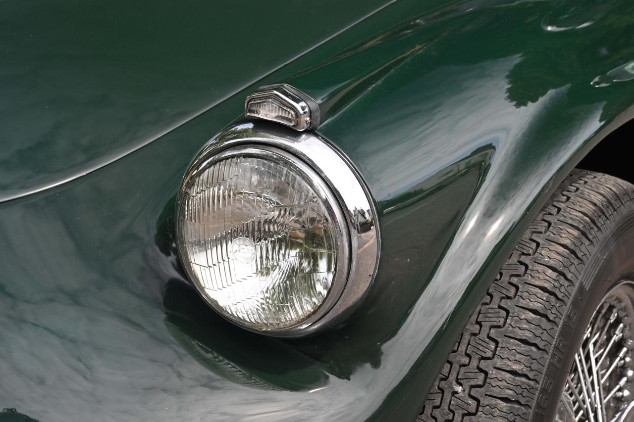 1963 Daimler SP250 Dart