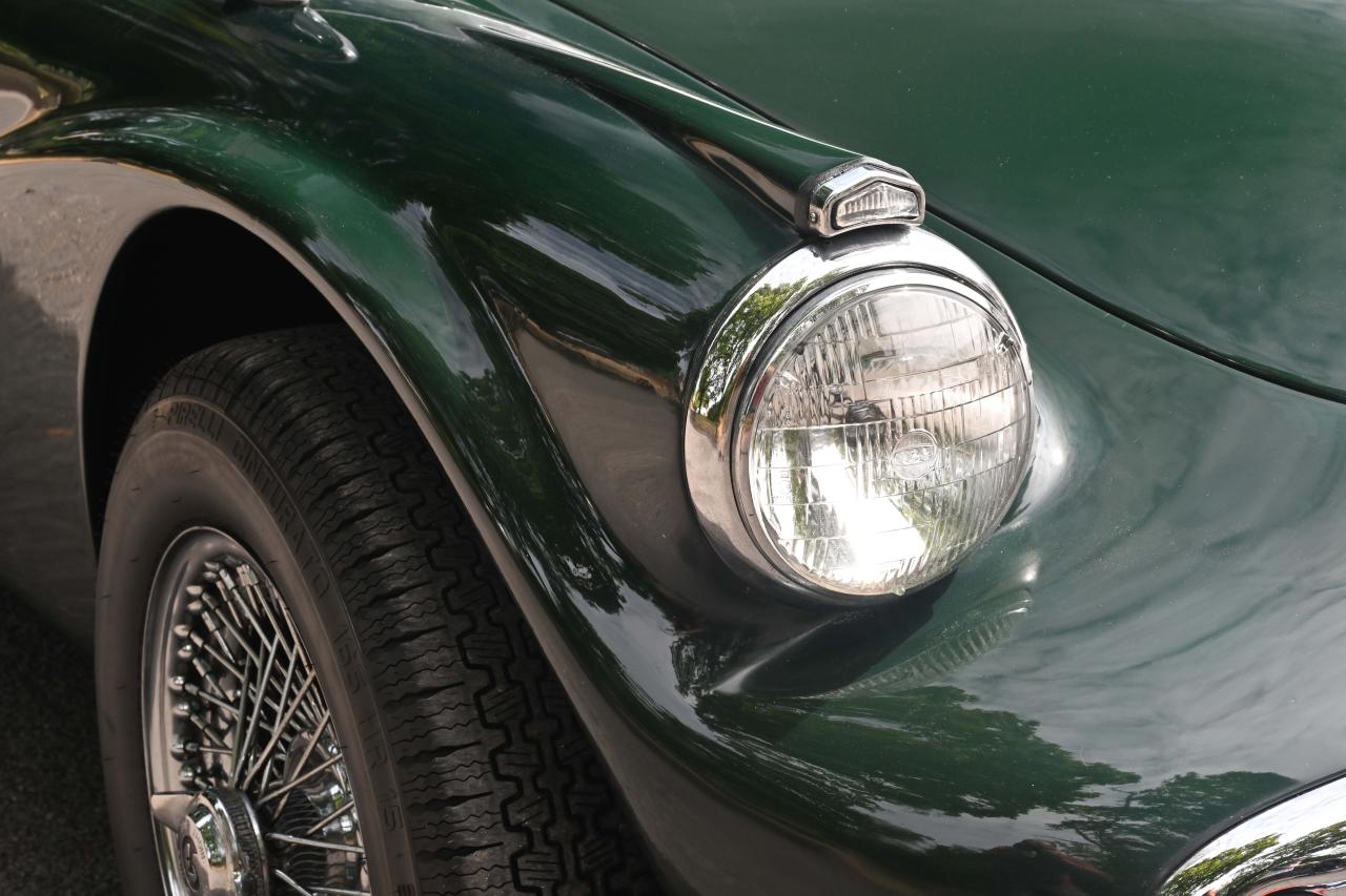 1963 Daimler SP250 Dart