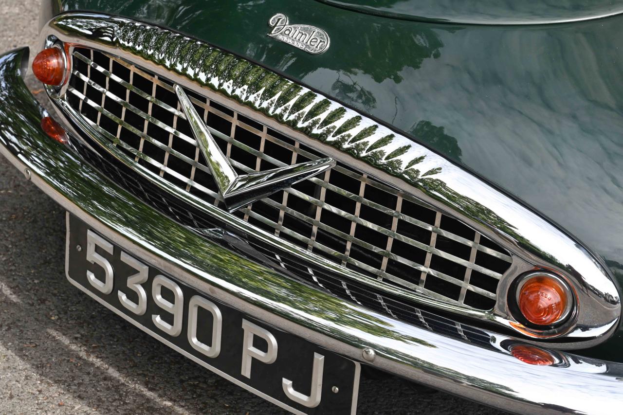 1963 Daimler SP250 Dart