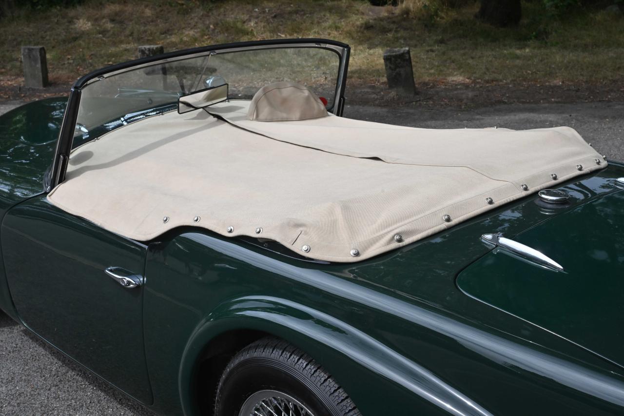 1963 Daimler SP250 Dart