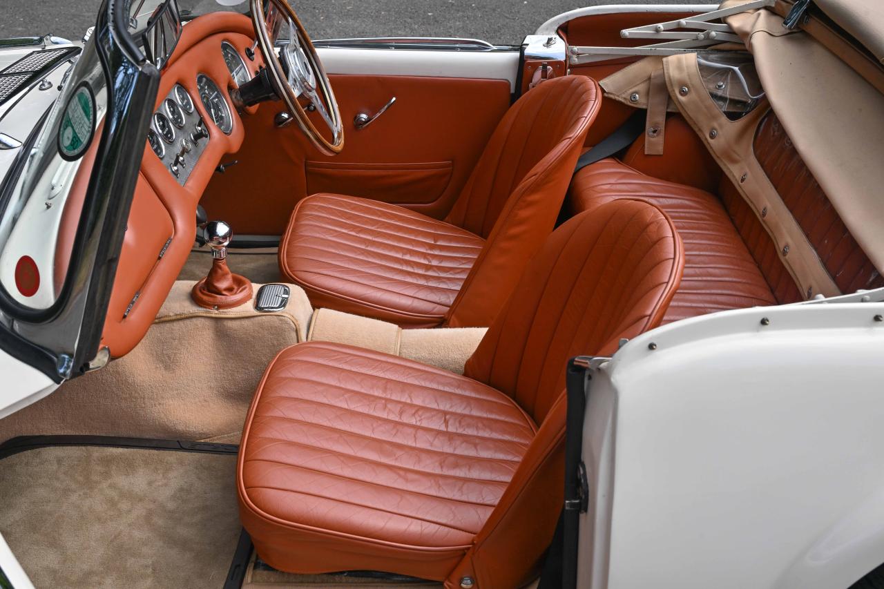 1960 Daimler SP250 Dart