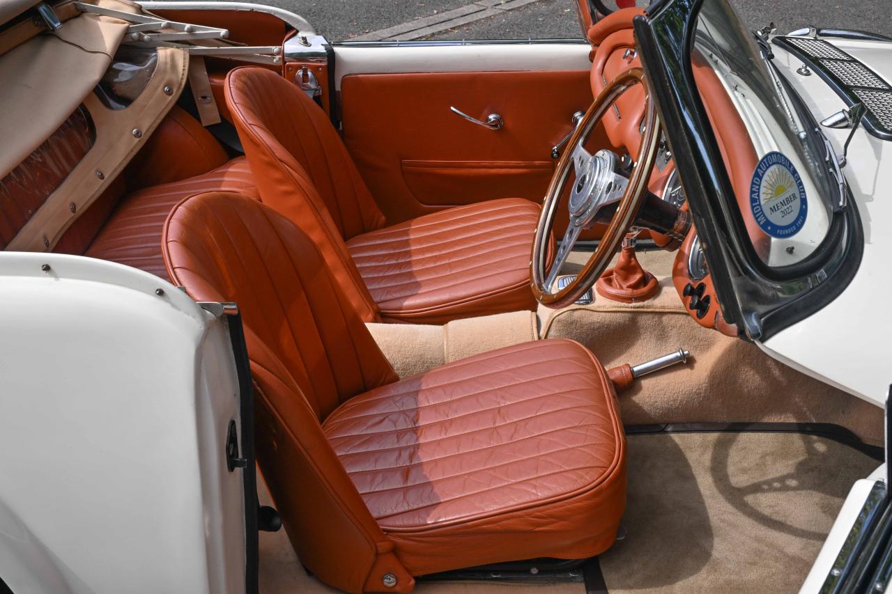 1960 Daimler SP250 Dart