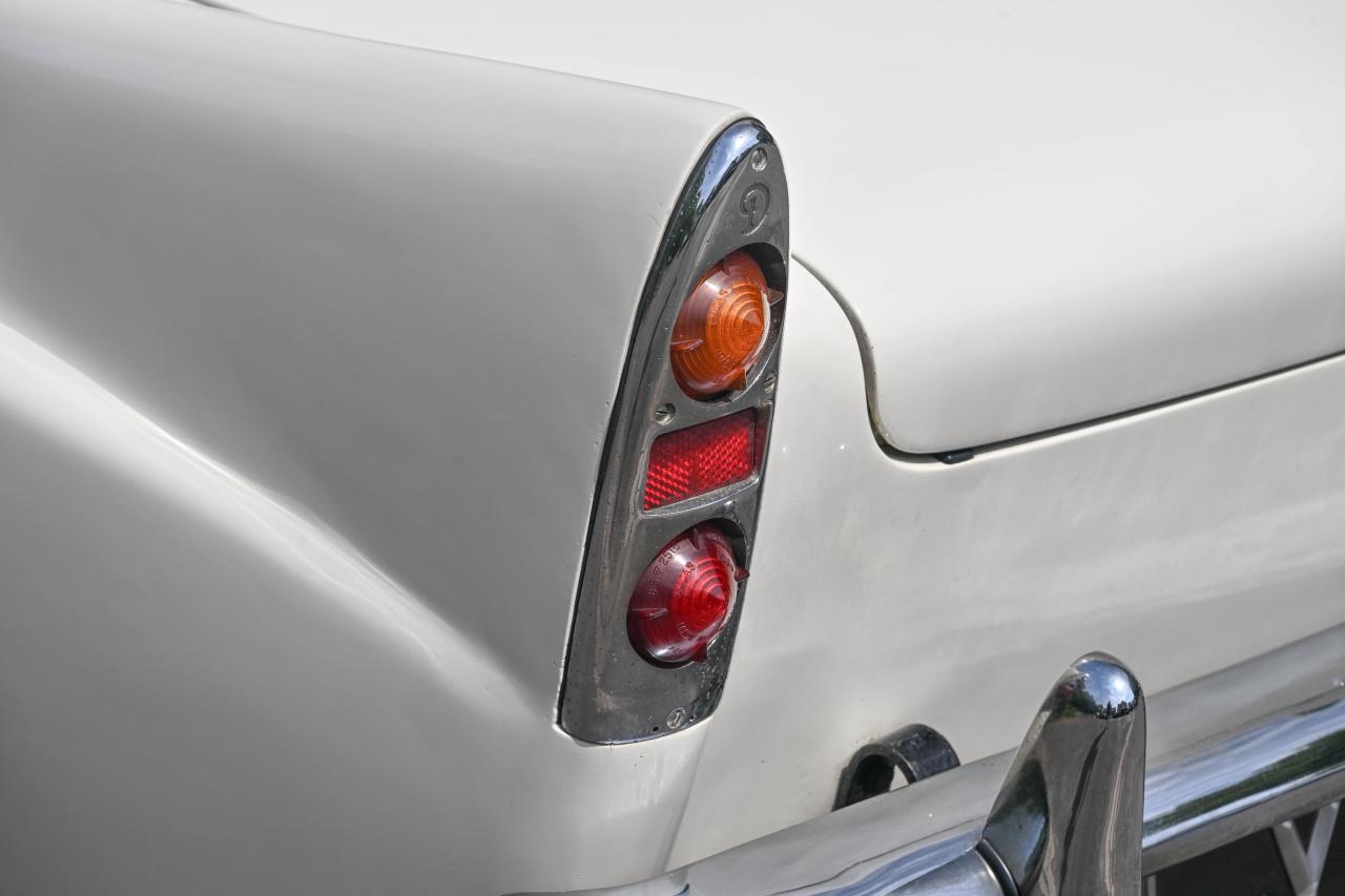 1960 Daimler SP250 Dart