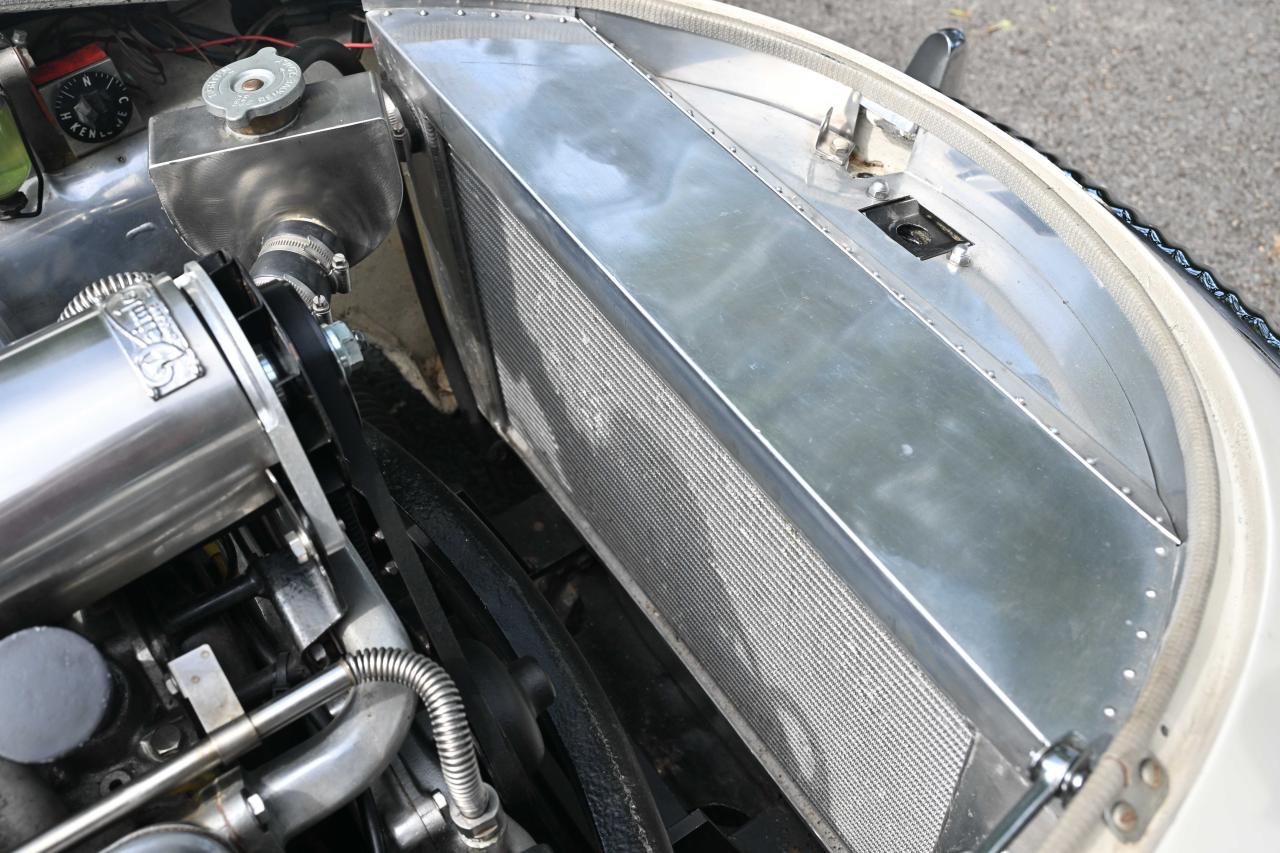 1960 Daimler SP250 Dart