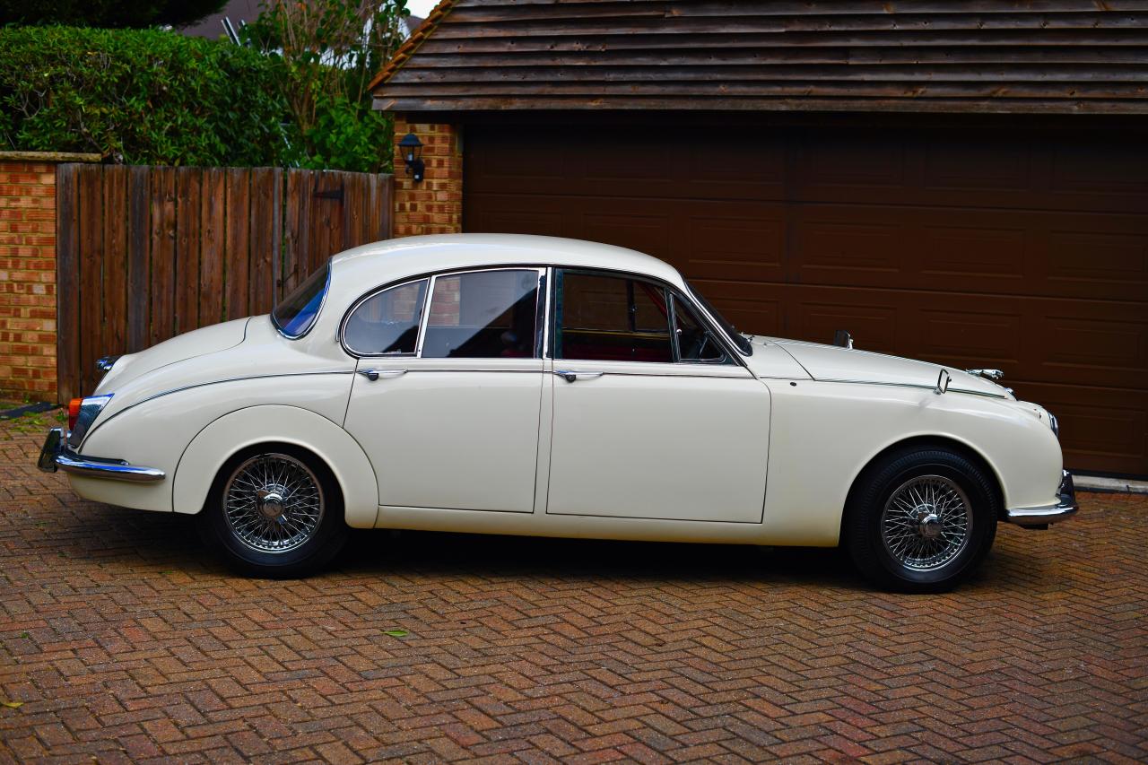 1968 Jaguar MK.II 2.4