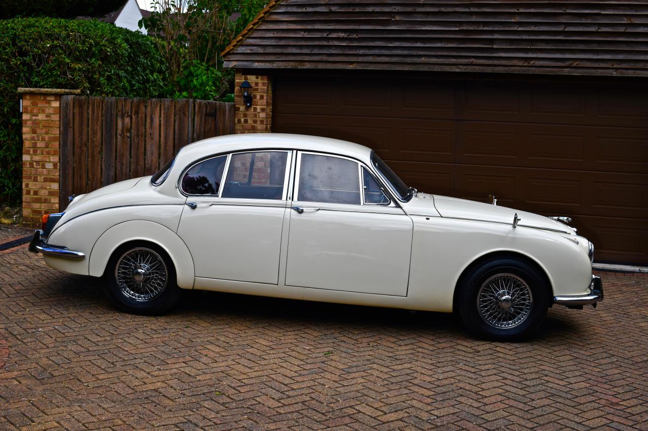 1968 Jaguar MK.II 2.4