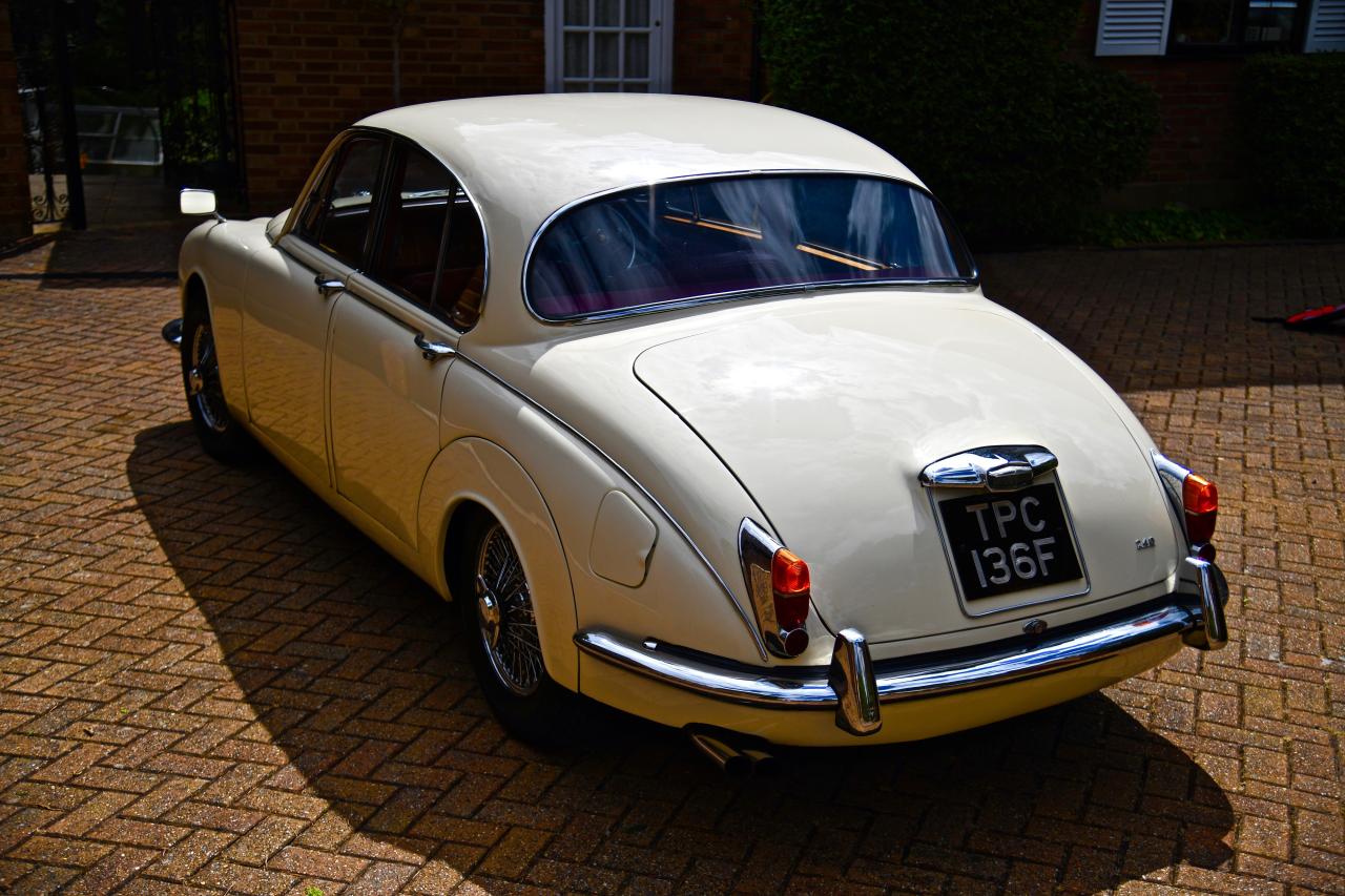 1968 Jaguar MK.II 2.4