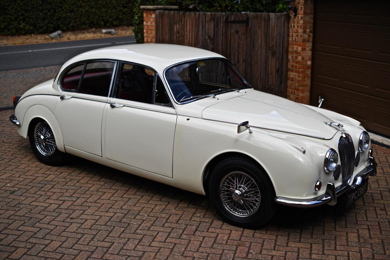 1968 Jaguar MK.II 2.4