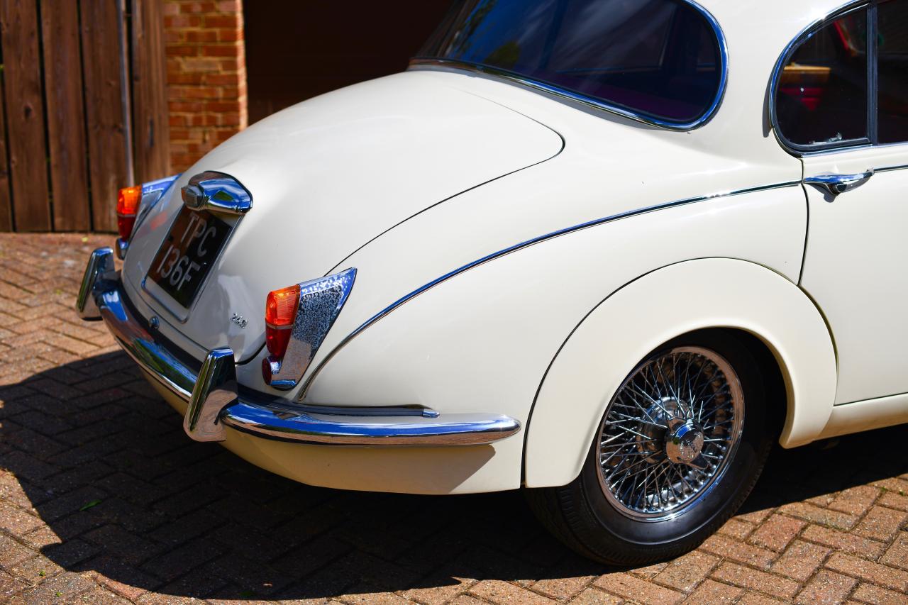1968 Jaguar MK.II 2.4