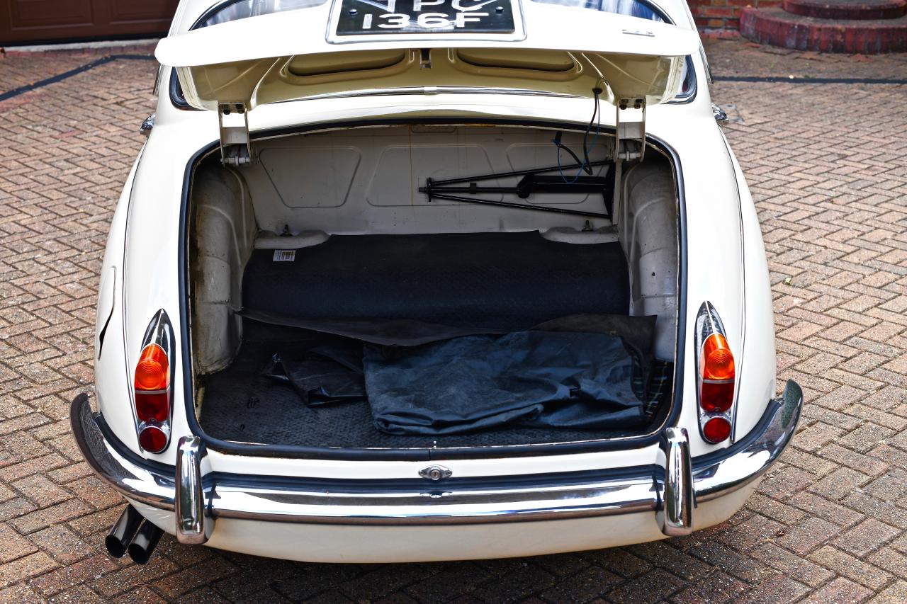 1968 Jaguar MK.II 2.4