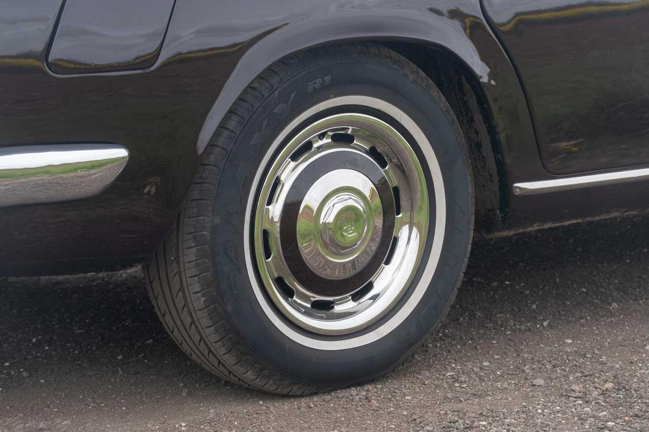 1972 Rolls - Royce Silver Shadow I