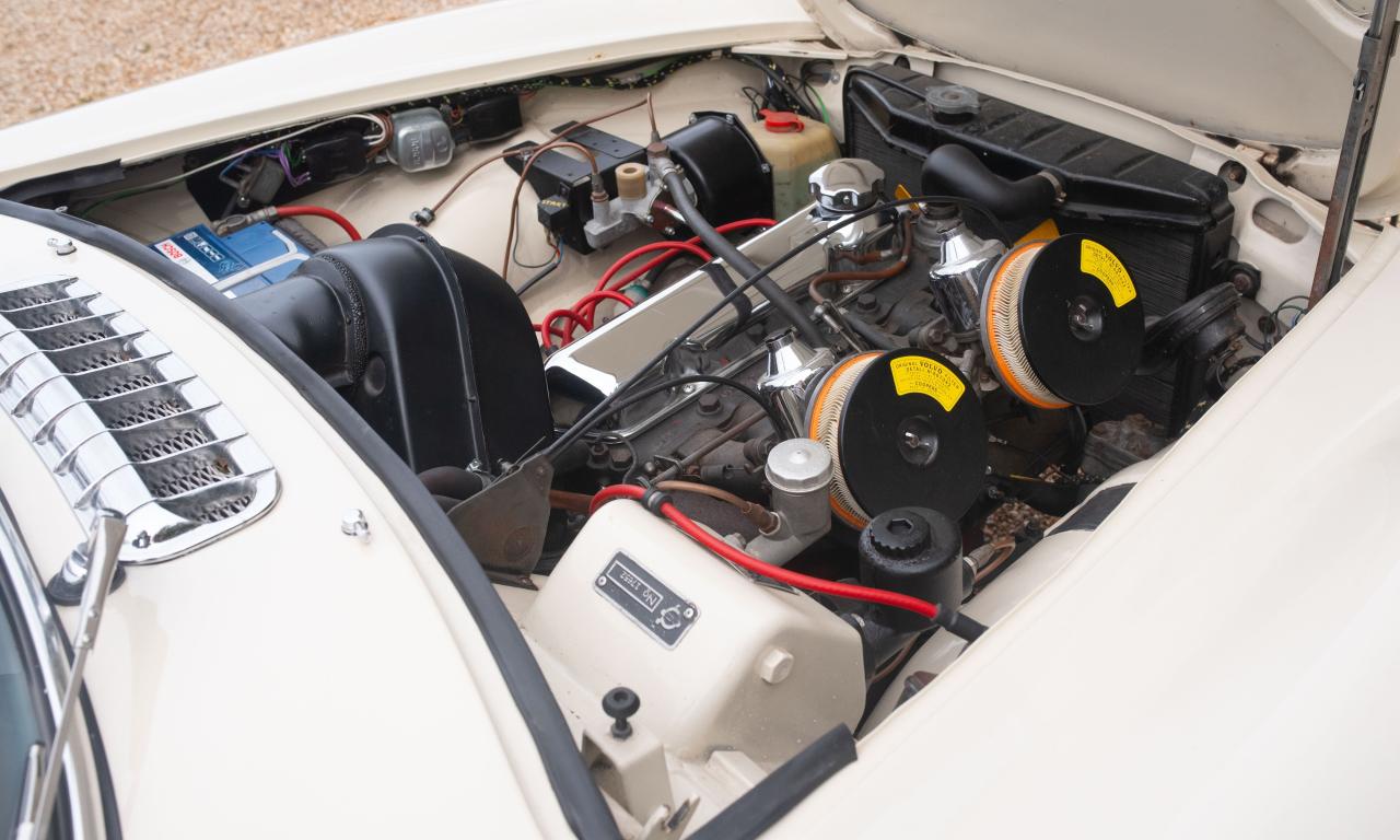 1966 Volvo P1800S