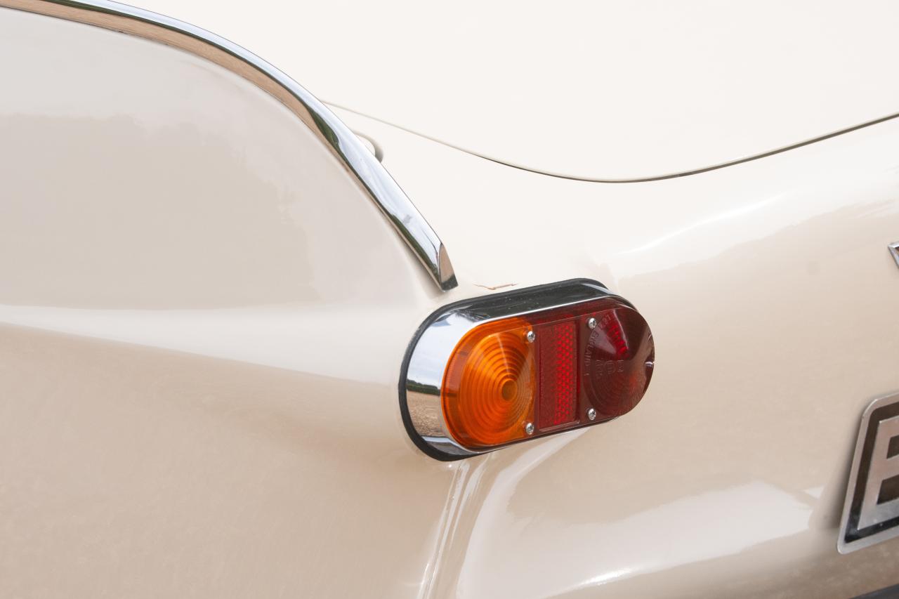 1966 Volvo P1800S