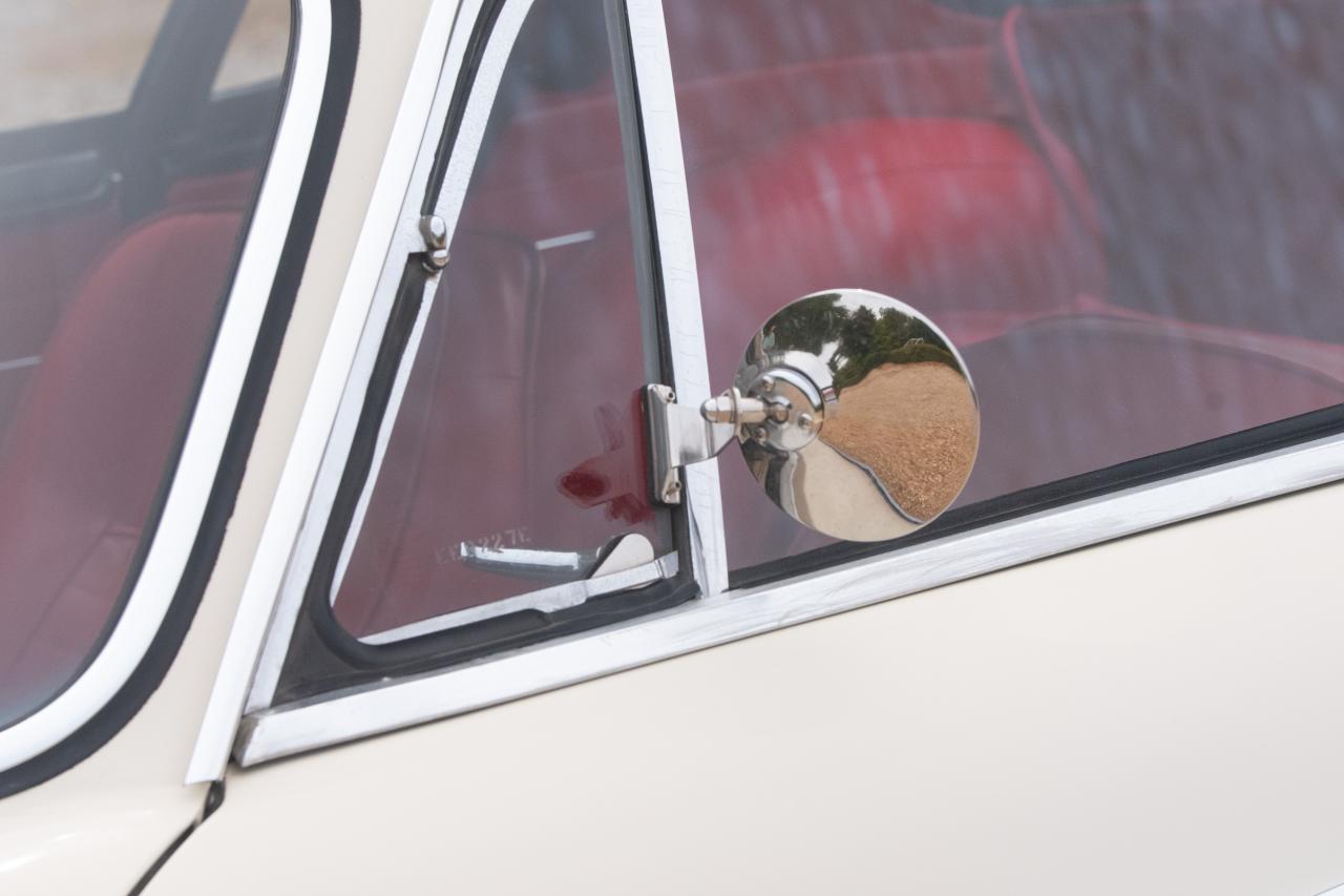1966 Volvo P1800S