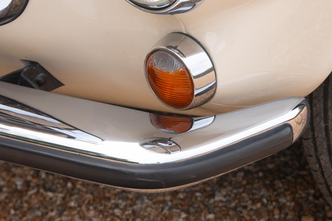 1966 Volvo P1800S