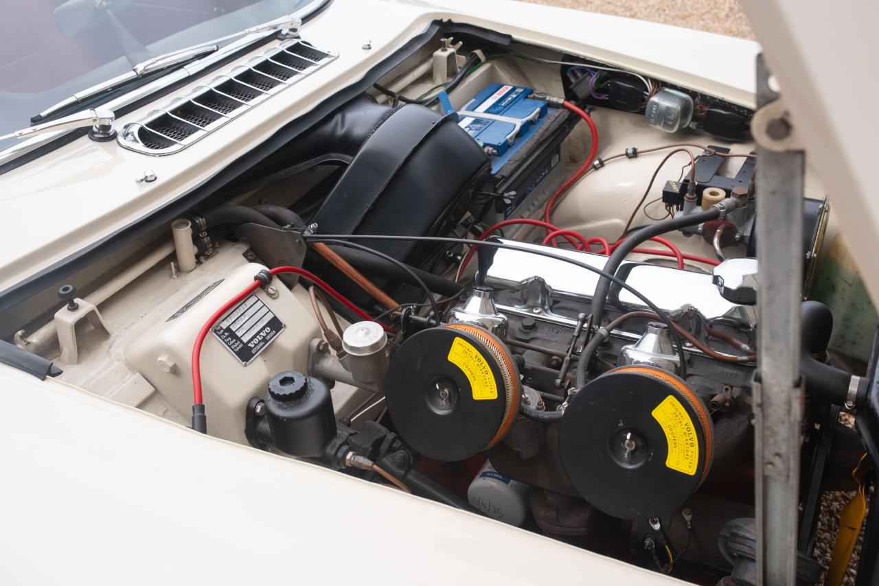 1966 Volvo P1800S