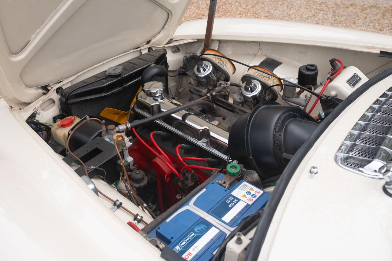 1966 Volvo P1800S