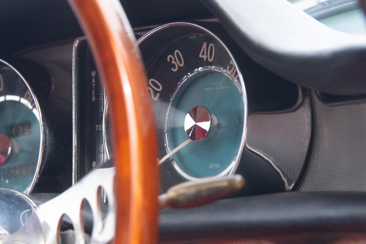1966 Volvo P1800S