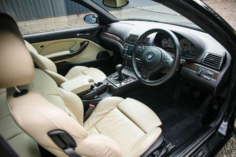 2004 BMW 3-SERIES COUP&Eacute;