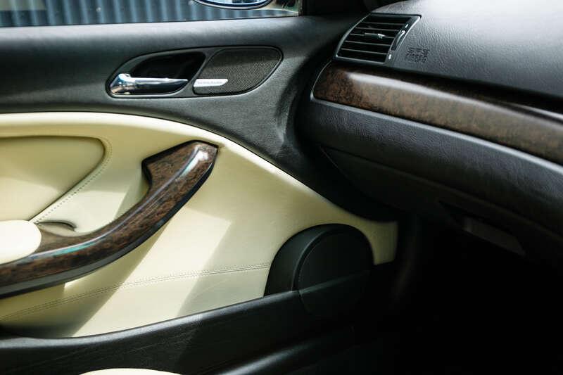 2004 BMW 3-SERIES COUP&Eacute;