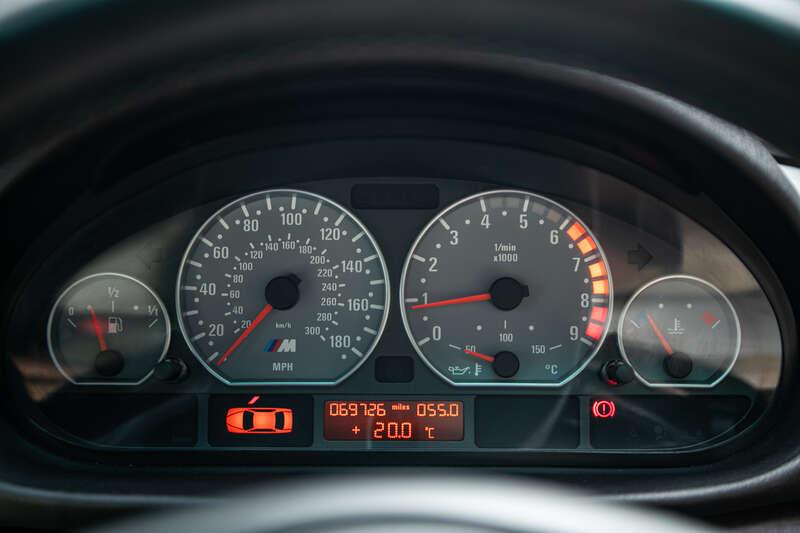 2004 BMW 3-SERIES COUP&Eacute;