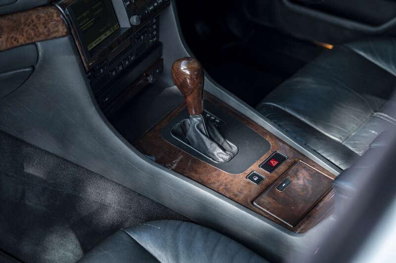 2000 BMW 7-SERIES
