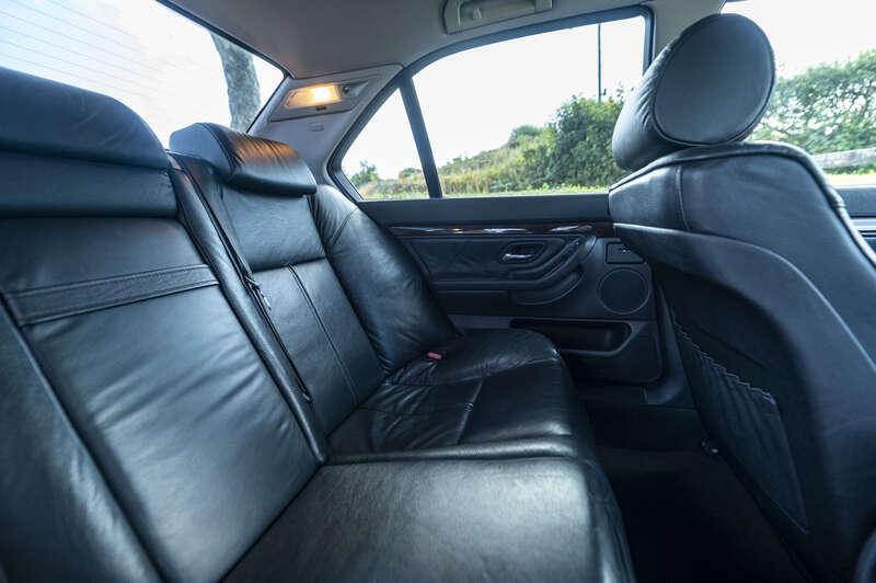 2000 BMW 7-SERIES