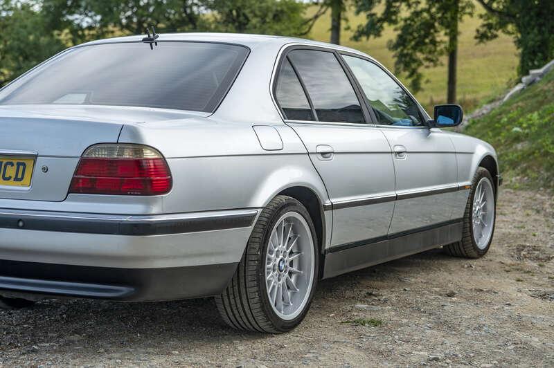 2000 BMW 7-SERIES