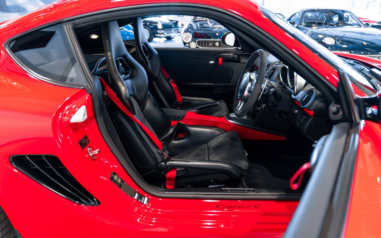 2011 Porsche Cayman R