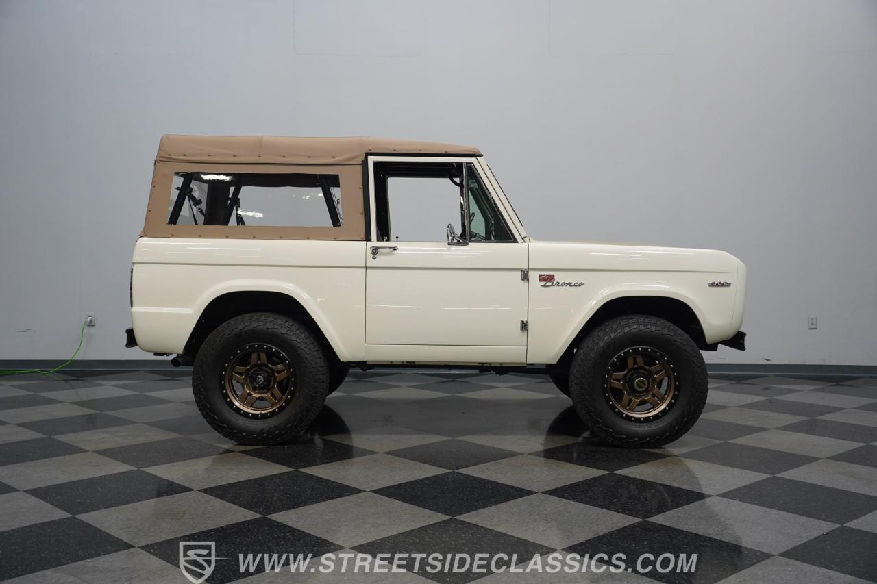 1967 Ford Bronco 4x4 Restomod