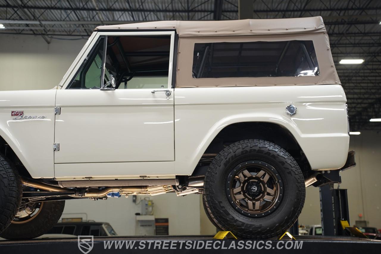 1967 Ford Bronco 4x4 Restomod