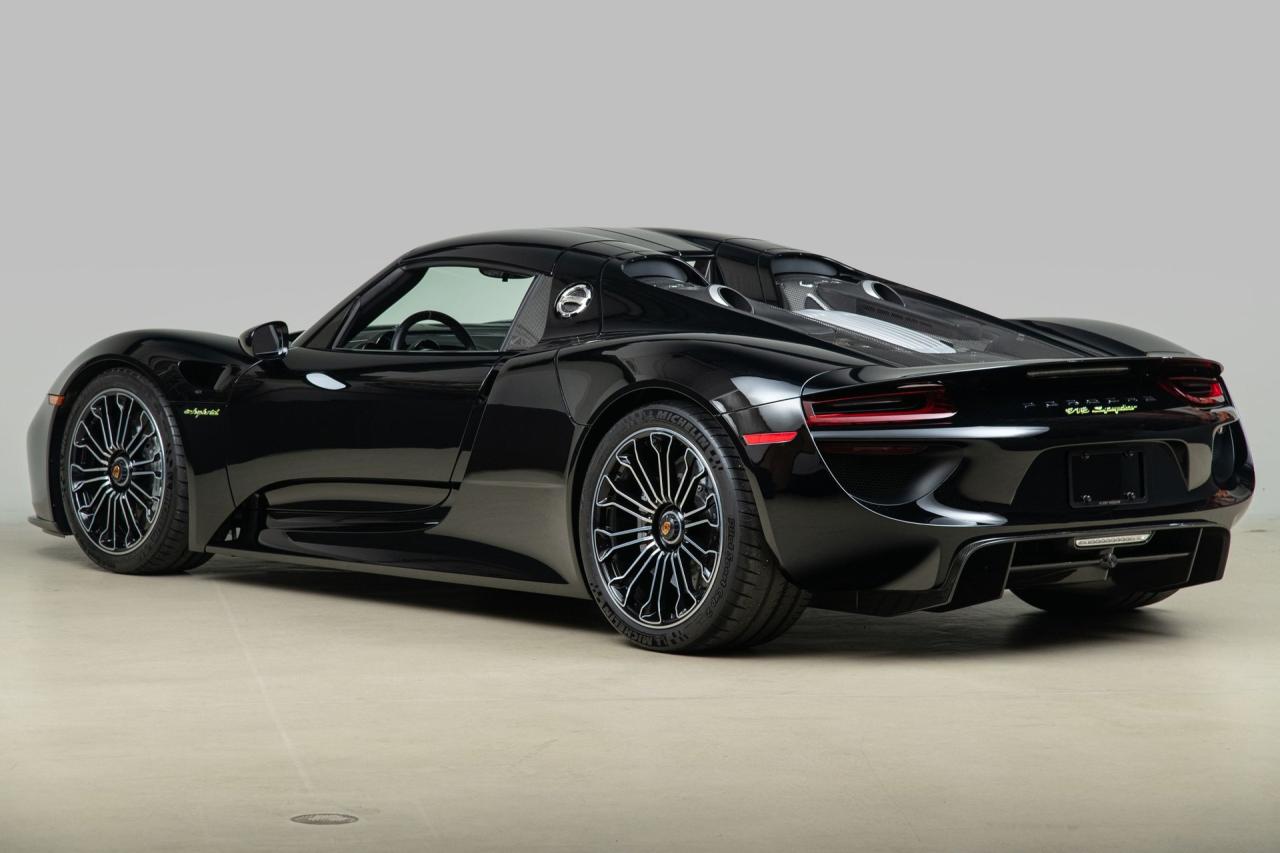 2015 Porsche 918 Spyder