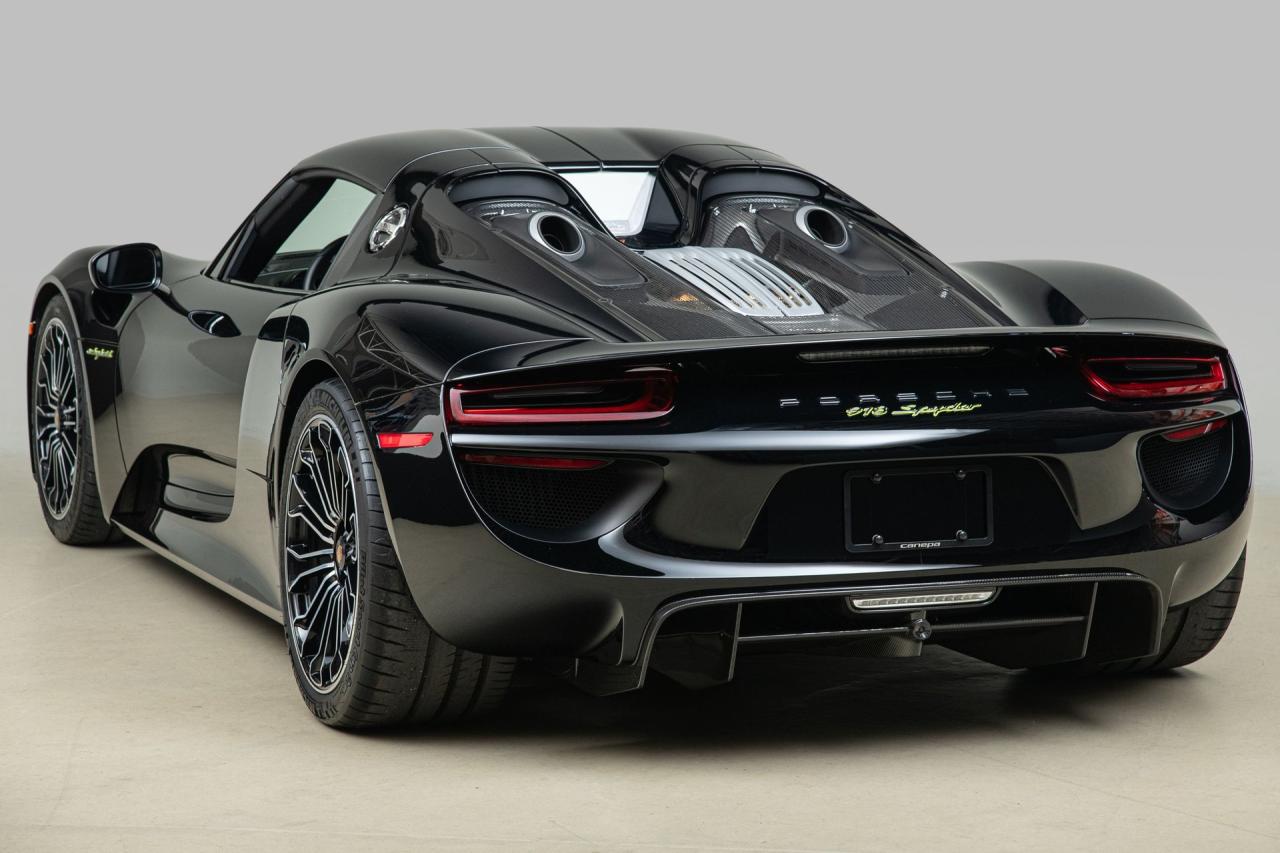 2015 Porsche 918 Spyder