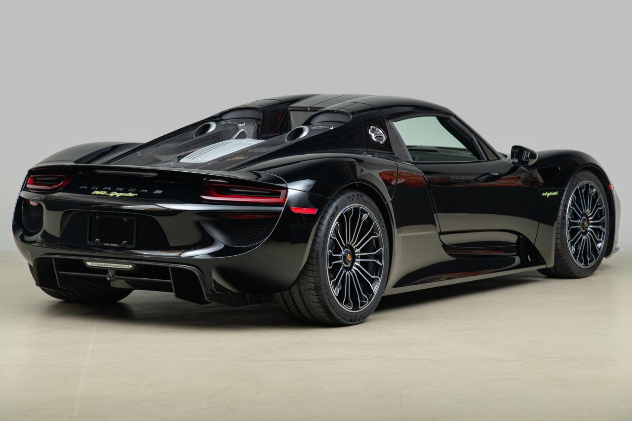 2015 Porsche 918 Spyder