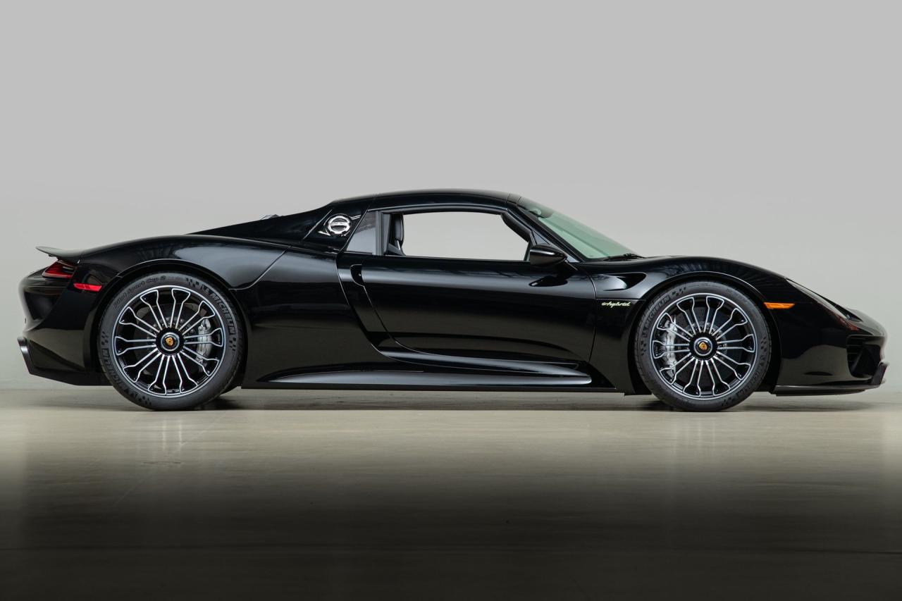 2015 Porsche 918 Spyder