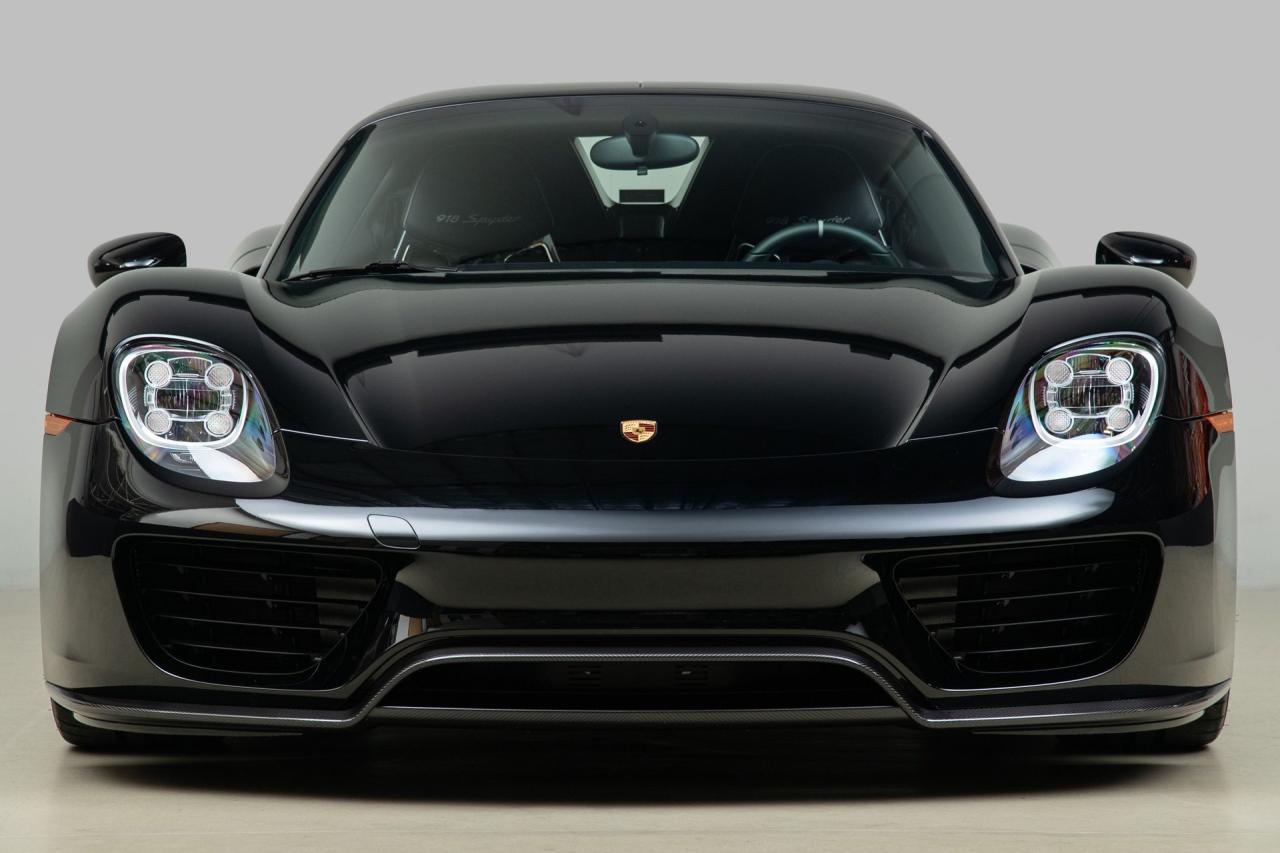 2015 Porsche 918 Spyder