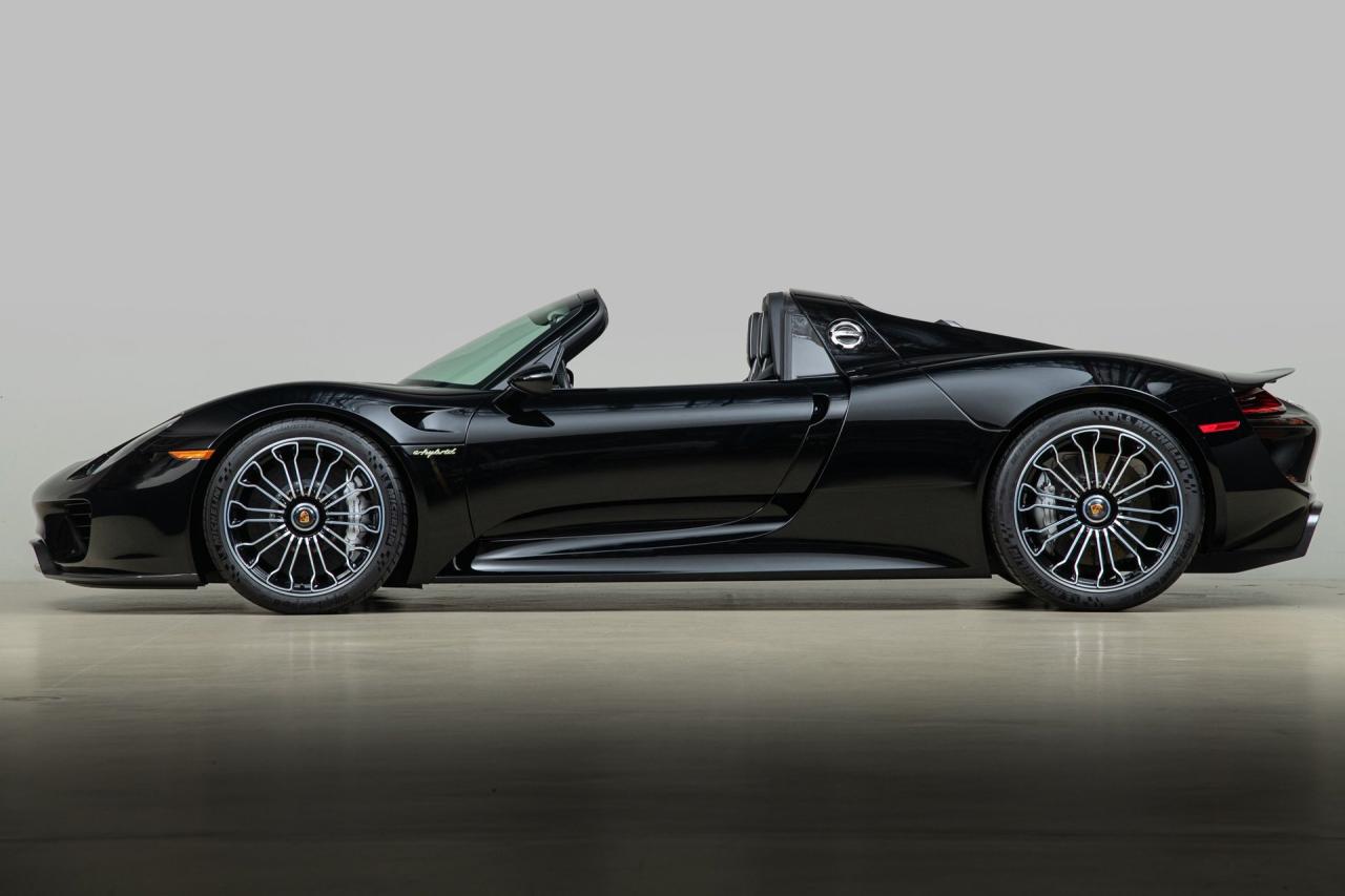 2015 Porsche 918 Spyder