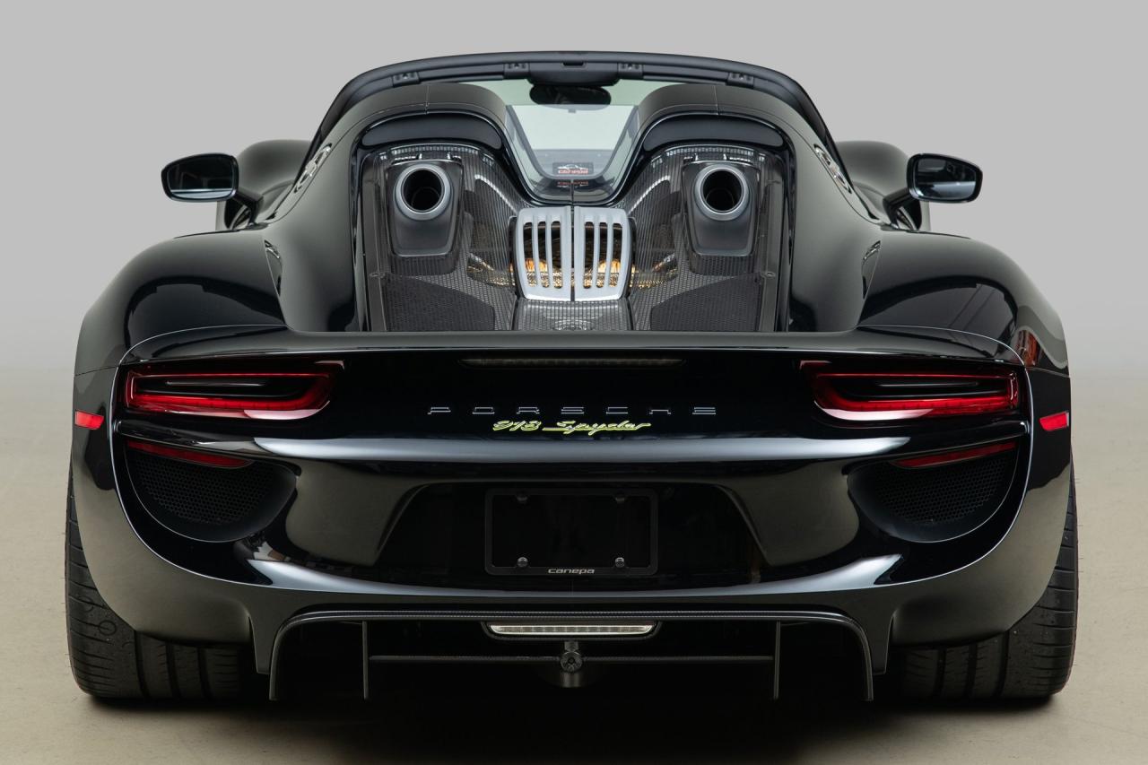 2015 Porsche 918 Spyder
